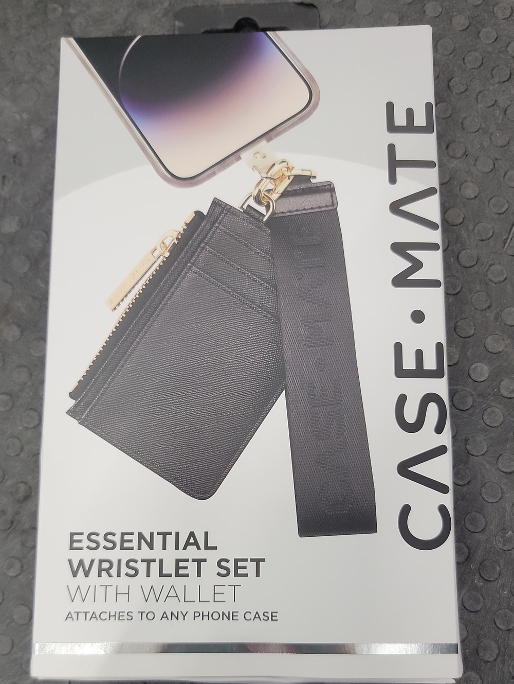 Case-Mate Essential Wristlet Et with Wallet.